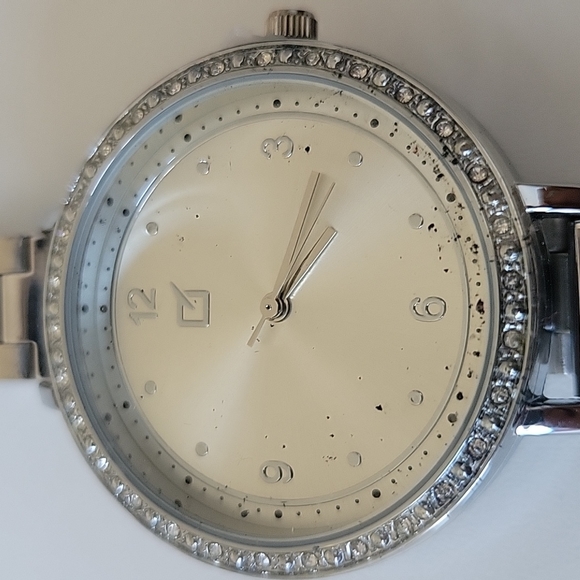 Watch - Picture 3 of 3